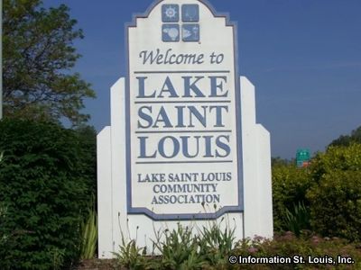 A sign welcoming you to Lake Saint Louis, Missouri