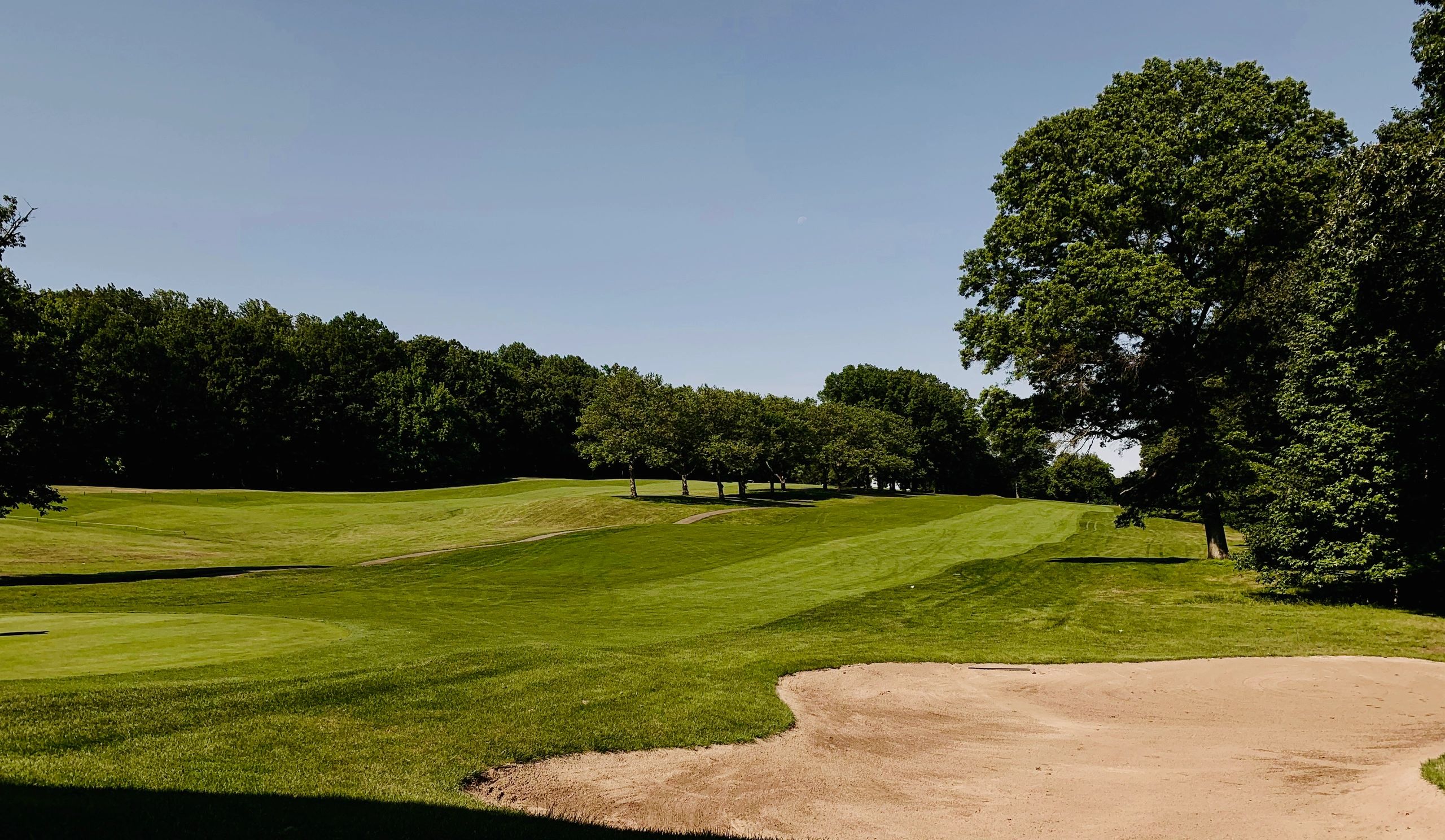 How Many People Visit La Tourette Golf Course