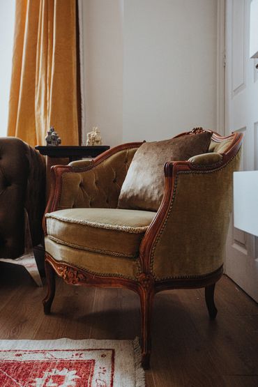 Comfortable luxurious furniture to make you feel at home during your short-term stay in Liverpool.