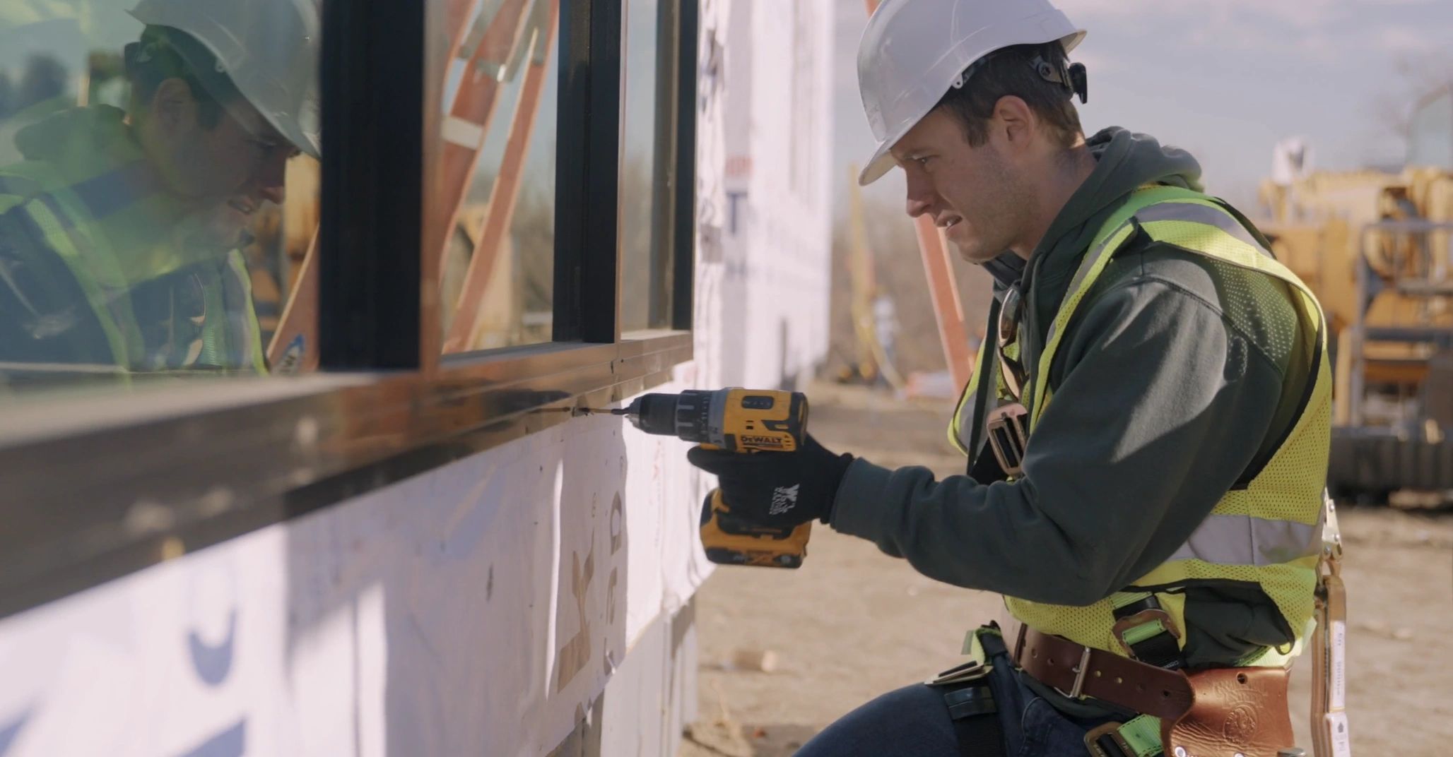 Window Chatter When to Book Your Contractor for Windows Installation