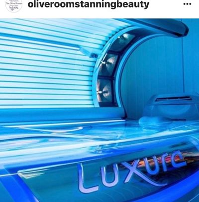 Luxura sunbed tanning bed