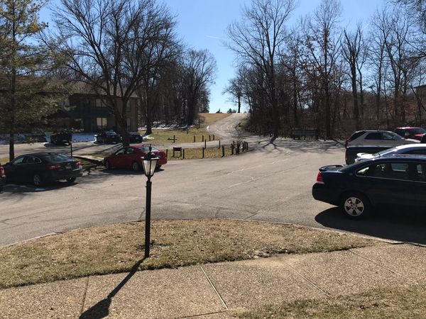 Guest Parking at apartments in Pekin,IL