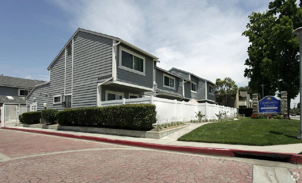Charlmont Village Townhomes