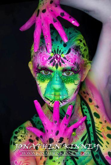 Photo and body paint by Jonathen Kinney