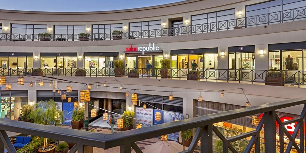 8000 W Sunset Blvd. suite 49. West Hollywood,Ca 90046.