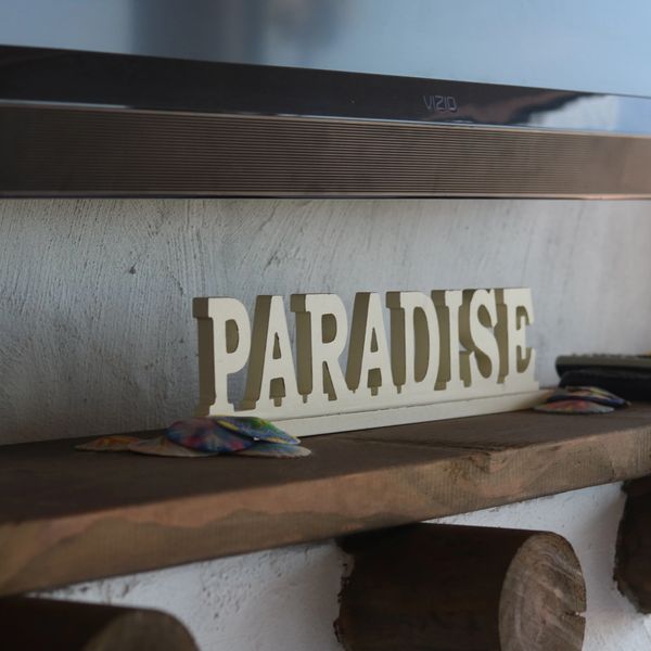 A sign of Paradise