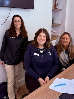 Julie Reynolds (left) & the Safe Harbor Great Lakes Team/photo courtesy of Boat Safe Chicago  Muskegon boat safety boater safety boating education boater ed