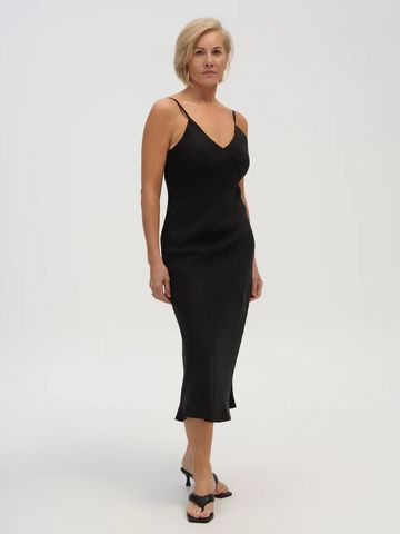 suzanne hunter in ellery and moss the label black dress