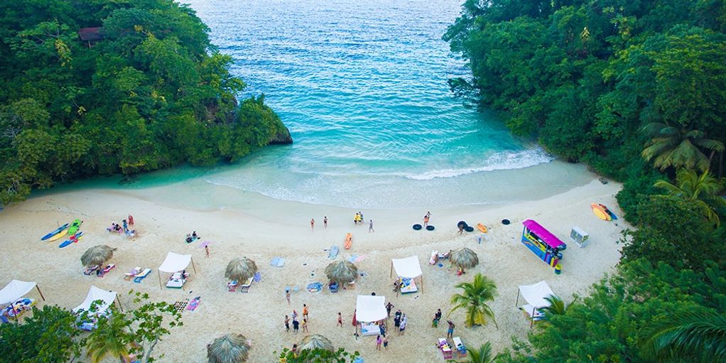 Frenchman Cove Beach, Portland. Jamaica Tours and Excursions. Get There Tour