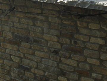 This stone boasts an array of browns and tans. Its tumbled edges offer the perfct finish for any pro
