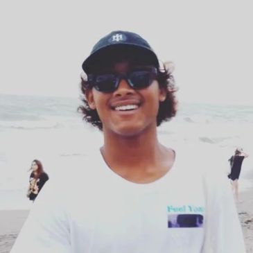 Ivan Kumbara - Best surf instructor - Turtle Surf School