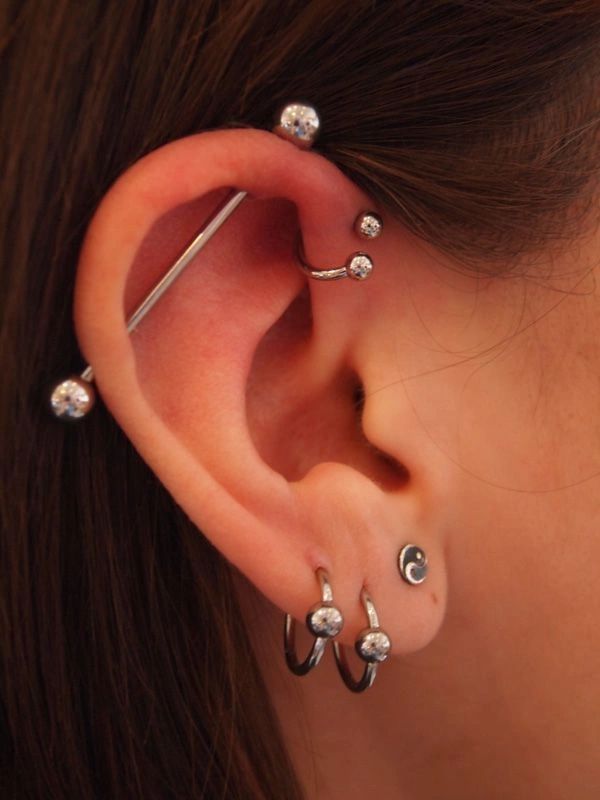 Double Industrial Piercing  Cool ear piercings, Piercing, Piercings