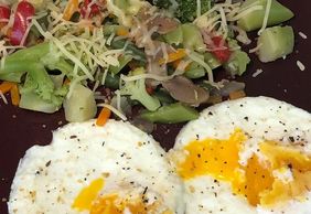 Organic Eggs & Veggies for weight loss and wellness programs 