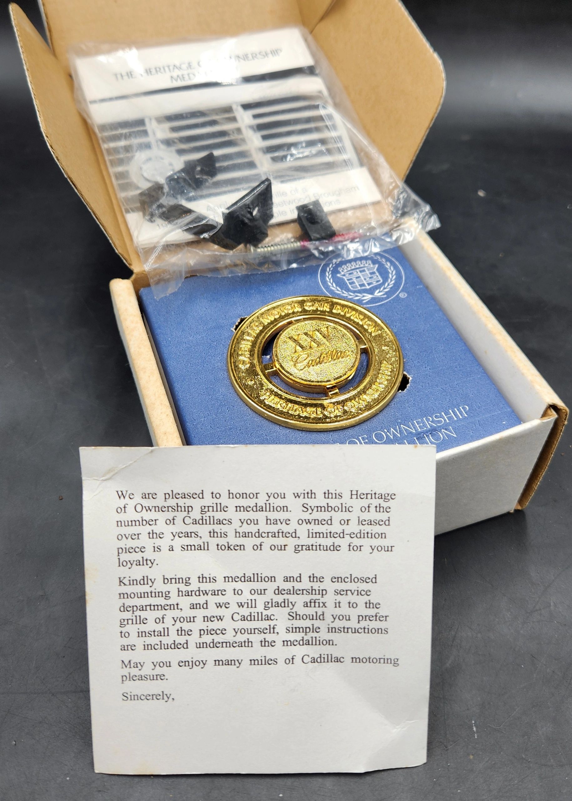 Cadillac Heritage of Ownership メダル Cadillac Heritage of 