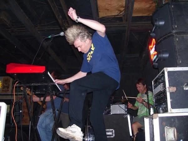  Michael Murray - Keyboards & Vocals
Keyboardist extraordinaire Michael Murray has toured all over A