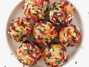 Choose from a Birthday cake or Oreos