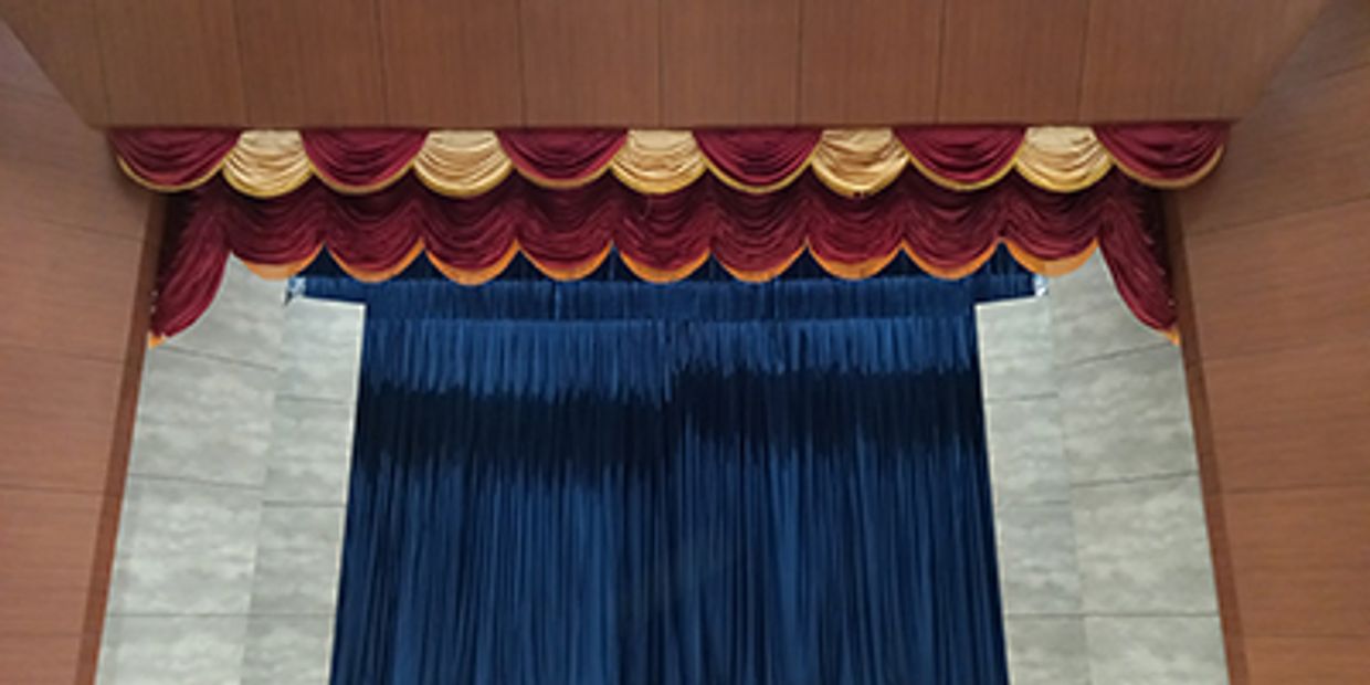 auditorium curtain