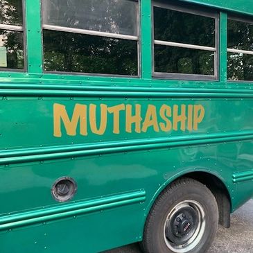 MuthaShip bus