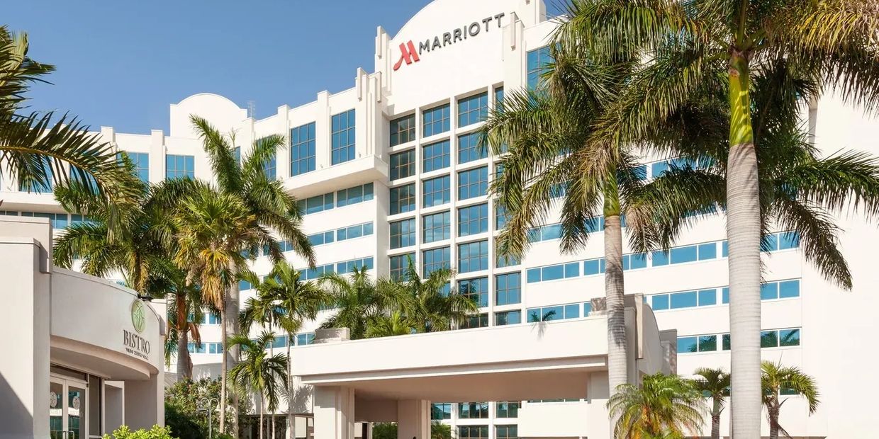 West palm Beach Marriott Hotel Front Entrance