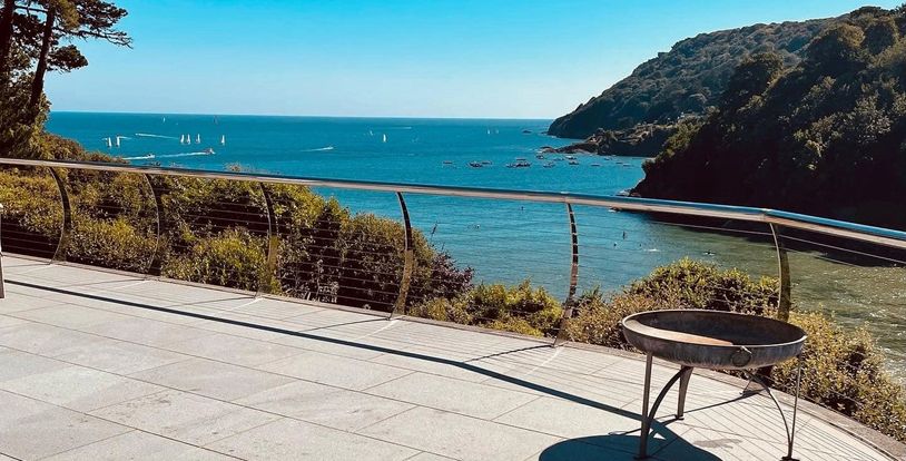 stainless steel bespoke balustrade. salcombe devon. marine grade. 316 grade