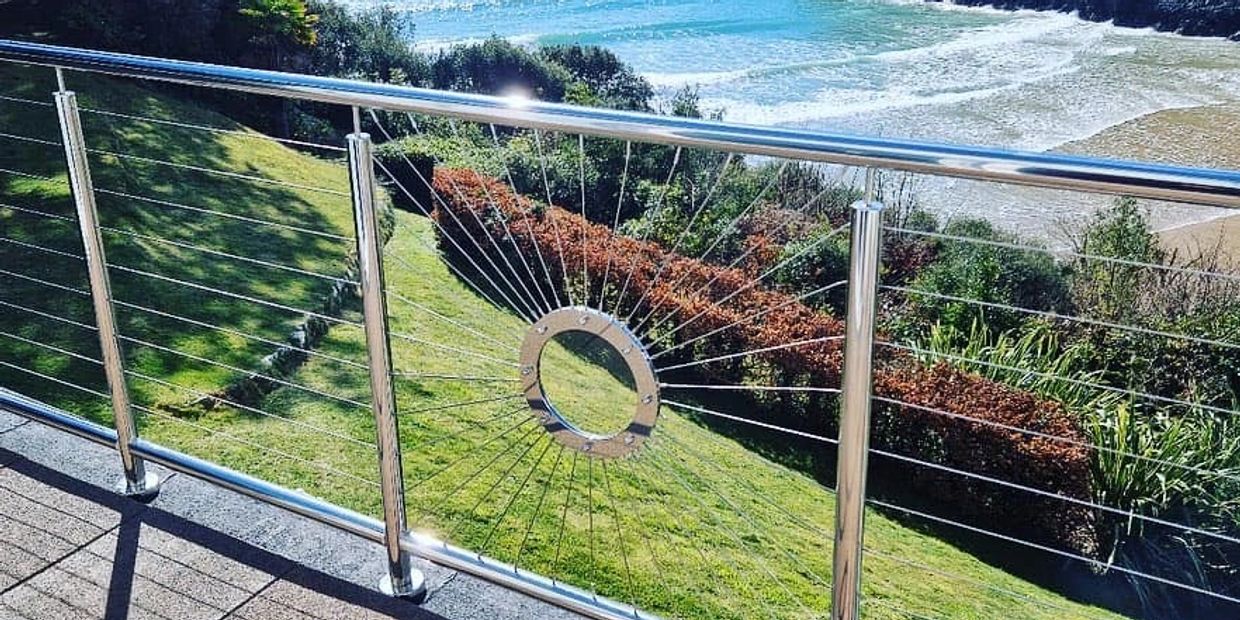 south hams. South Devon. balustrades. high quality. stainless steel. rigging wire. glass. Salcombe.