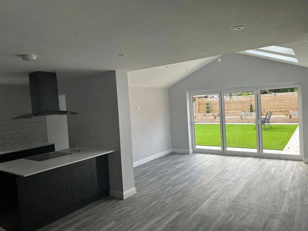 newly fitted howdens kitchen and single storey extension