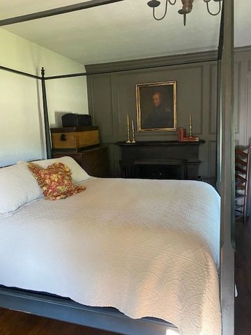 A view of a bedroom