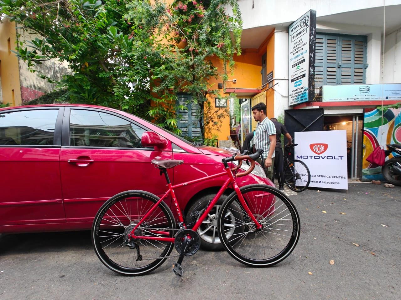 The Essential Guide to Bicycle Service and Maintenance