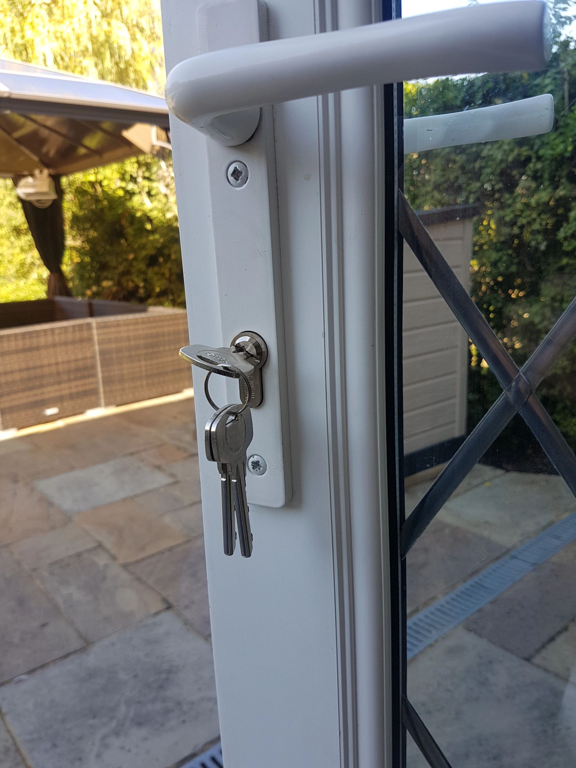 Locksmith Cheshunt S.M. Locksmith