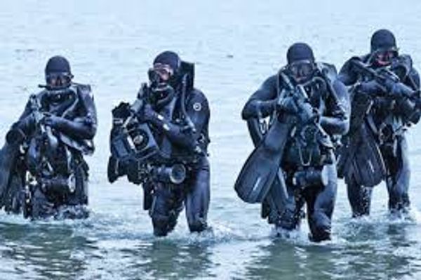 Drysuit repair and customization for public safety, military and commercial divers.
