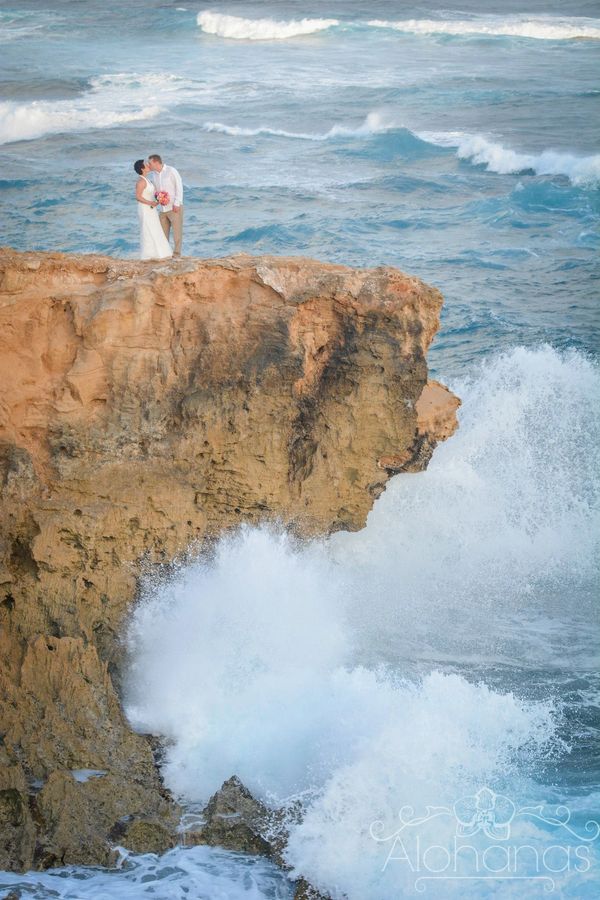Cliff weddings hawaii wedding elopement adventure