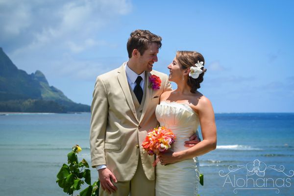 Hanalei Bay Weddings Alohana Kauai Weddings Bali Hai Plumeria