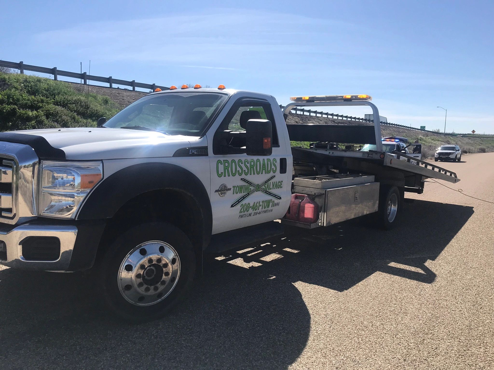 Crossroads Towing and Salvage logo