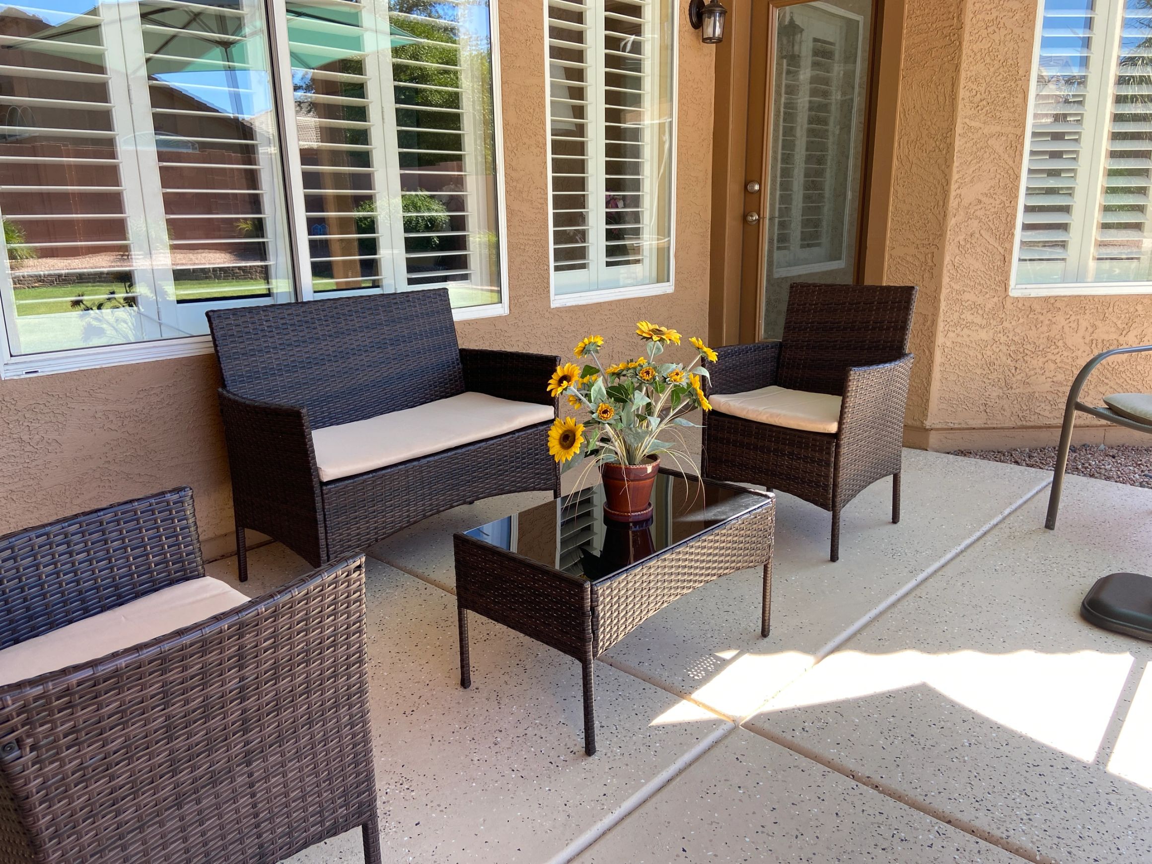 Covered patio at Marigold at Redwood Assisted Living Home.