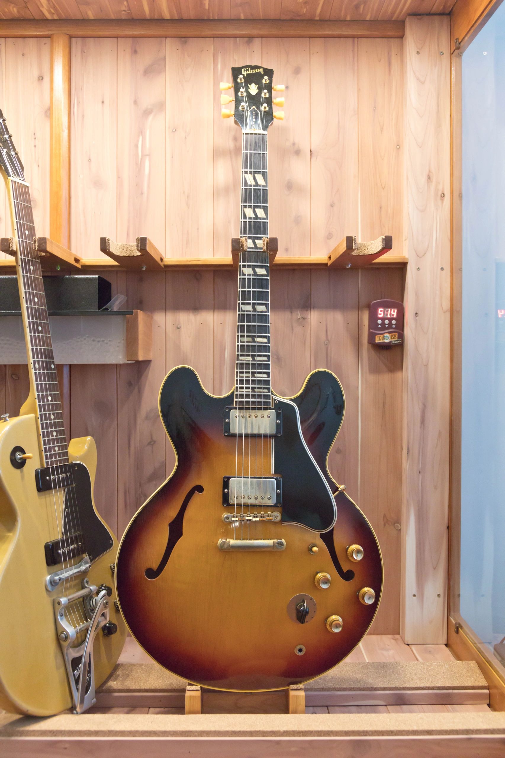 {"blocks":[{"key":"62f10","text":" CUSTOM CHERRY GUITAR HUMIDOR CABINET ","type":"unstyled","depth":0,"inlineStyleRanges":[],"entityRanges":[],"data":{}}],"entityMap":{}}