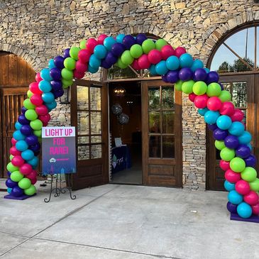 Outdoor Balloon Arch Spiral Pattern