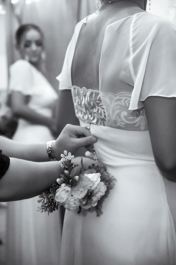 Black and white bride detail dress photo Venue Chisca Peoria, Illinois wedding