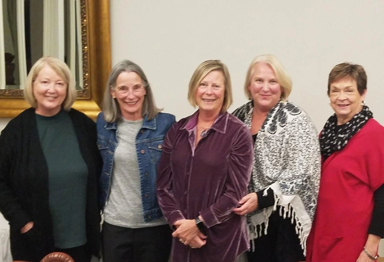 A wonderful of five (5) young ladies and relatives at a recent family gathering. Picture was taken at the North Poll. (Blurry pic credit: Santa) A wonderful of five (5) young ladies and relatives at a recent family gathering. Picture was taken at the North Poll. (Blurry pic credit: Santa)