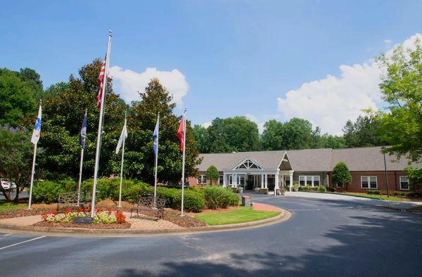 Image of the outside of the Peachtree Christian Health building.