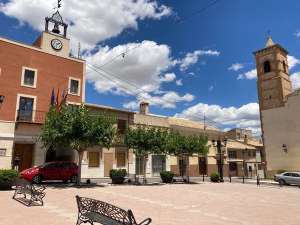Salinas town Alicante, plaza espanol, 10 minute stroll from Sunny Casitas Country Holiday home 
