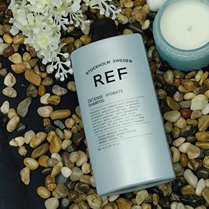 Reference of Sweden REF Intense Hydrate Shampoo -Size 9.63 oz