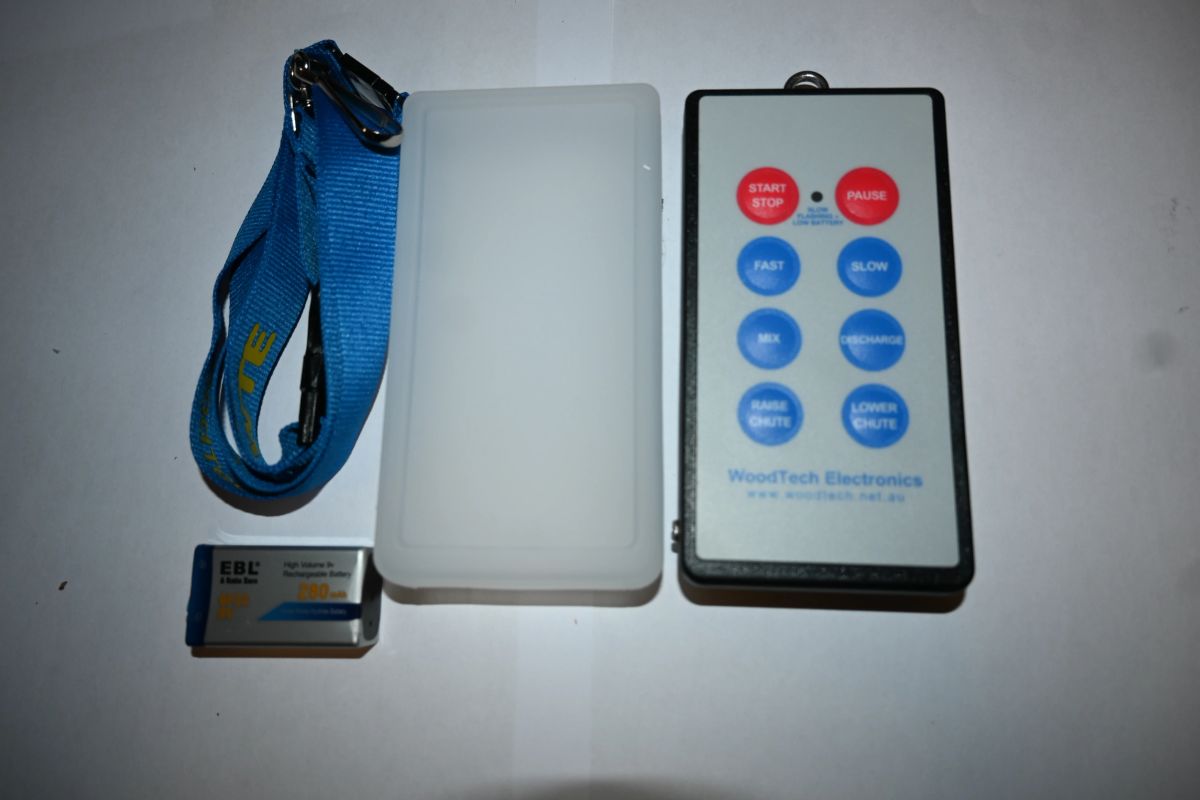 Box Hill Remote 8 Key 915Mhz (W005-039)