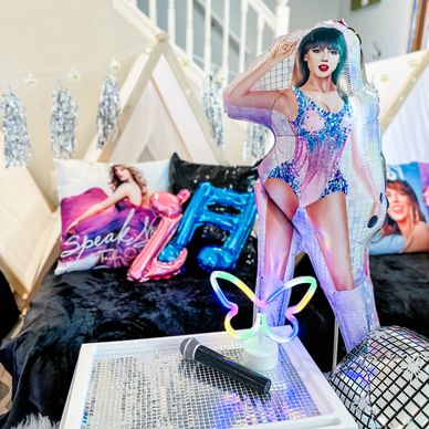 Taylor Swift Slumber party Lincoln, NE