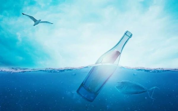 Sea message in a bottle