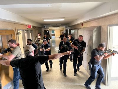 SWAT team movements