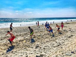 Elite Euro Talent Tours: strength and conditioning workout in front of the Pacific Ocean