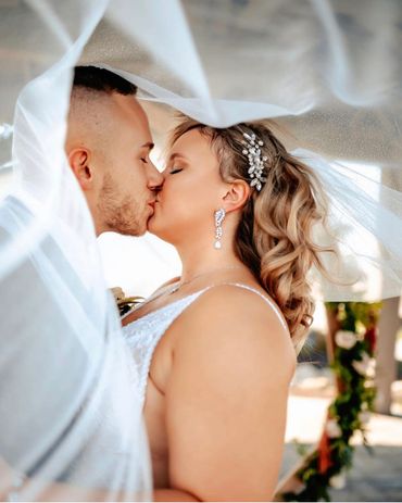 Boho bridal salon. 