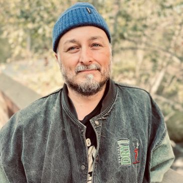 Hailing from a small town in Nova Scotia, Joshua Smith comes
from a long line of songwriters and mus