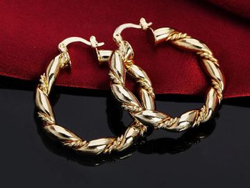 Jhonnelle Twist It Up Earrings