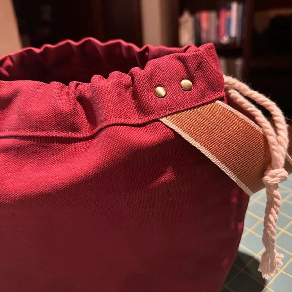 The Sangre de Luna Field Bag is built to last with its durable construction.